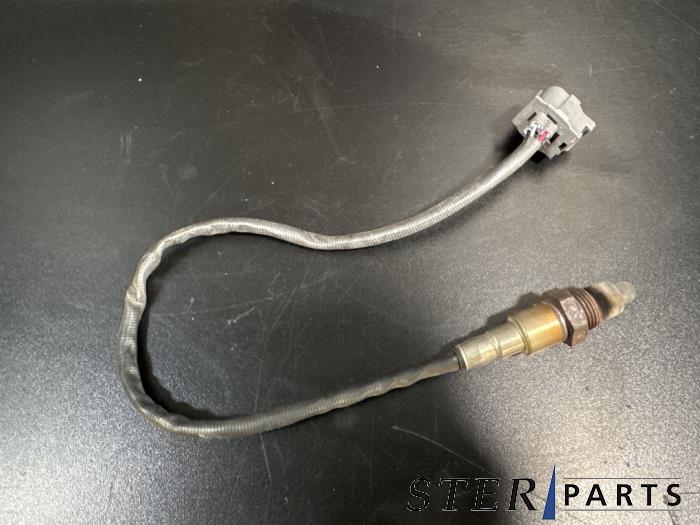 Lambda Sonde Mercedes C Estate (S205), 2014 / 2021 C-350 e 2.0 16V, Combi/o, Elektrisch Benzine, 1.991cc, 205kW (279pk), RWD, M274920, 2015-02 / 2018-05, 205.247 (Gebruikt)