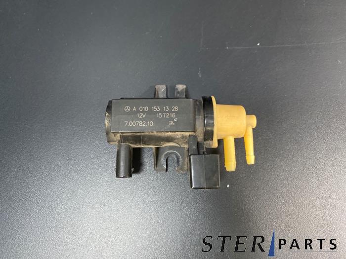 Gebruikte Turbodruk sensor Mercedes C Estate (S205) C-350 e 2.0 16V Prijs € 24,95 Margeregeling aangeboden door Sterparts Mercedes specialist