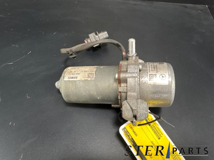Gebruikte Pomp Servo Mercedes C Estate (S205) C-350 e 2.0 16V Prijs € 89,50 Margeregeling aangeboden door Sterparts Mercedes specialist