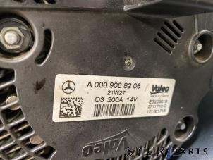 Dynamo van een Mercedes-Benz A (177.0) 2.0 A-220 Turbo 16V 2022