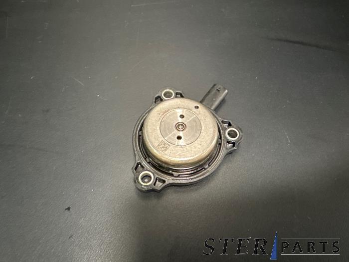 Gebruikte Nokkenas Verstelling Mercedes A (177.0) 2.0 A-220 Turbo 16V Prijs € 14,95 Margeregeling aangeboden door Sterparts Mercedes specialist