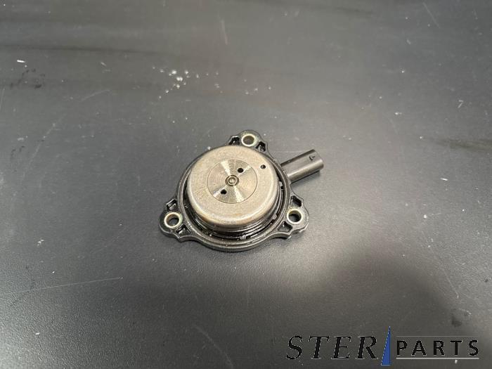 Gebruikte Nokkenas Verstelling Mercedes A (177.0) 2.0 A-220 Turbo 16V Prijs € 14,95 Margeregeling aangeboden door Sterparts Mercedes specialist