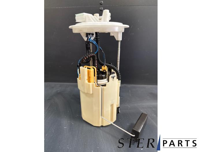 Gebruikte Brandstofpomp Elektrisch Mercedes Vito (639.6) 2.2 113 CDI 16V Euro 5 Prijs € 54,39 Inclusief btw aangeboden door Sterparts Mercedes specialist