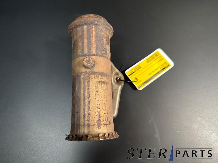 Gebruikte Uitlaatklep Mercedes A (W176) 2.2 A-220 CDI 16V Prijs € 124,50 Margeregeling aangeboden door Sterparts Mercedes specialist