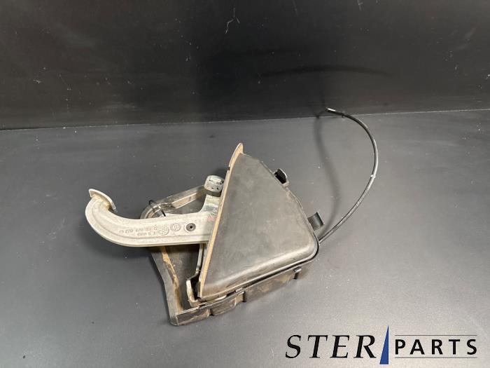 Gebruikte Handrem Mechaniek Mercedes C (W203) 2.2 C-200 CDI 16V Prijs € 35,00 Margeregeling aangeboden door Sterparts Mercedes specialist