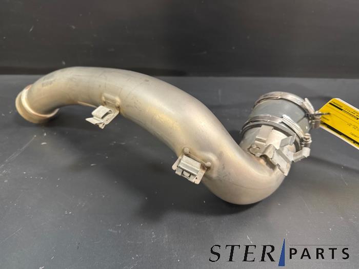Gebruikte Intercooler Buis Mercedes A (177.0) 2.0 A-250 Turbo 16V Prijs € 24,95 Margeregeling aangeboden door Sterparts Mercedes specialist