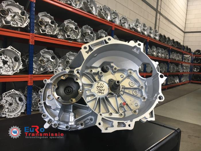 Versnellingsbak van een Skoda Octavia Combi (1Z5)  2012