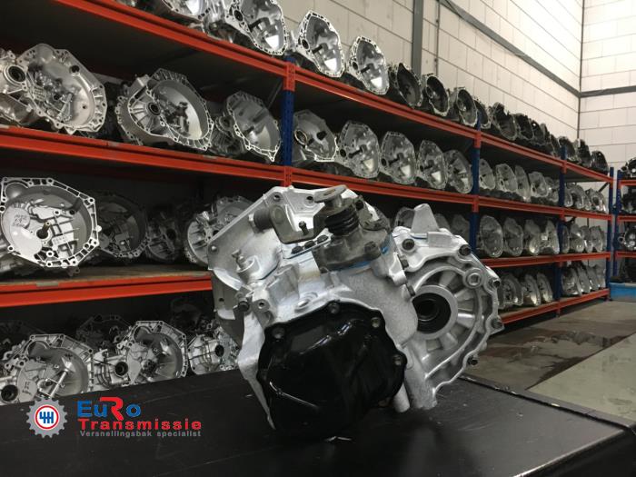 Versnellingsbak van een Suzuki Splash 1.0 12V 2010