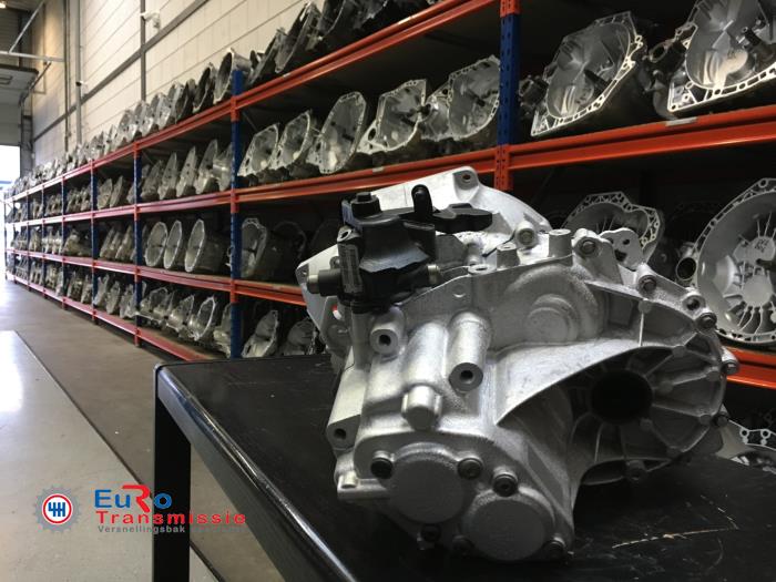 Versnellingsbak van een Ford Focus 2 1.6 16V 2011