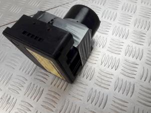 Gebruikte ABS Pomp BMW 3 serie (E46/4) 318i Prijs € 50,00 Margeregeling aangeboden door Bentie's autodemontage