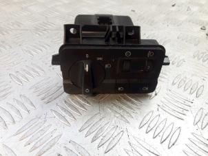 Gebruikte Licht Schakelaar BMW 3 serie (E46/4) 318i Prijs € 30,00 Margeregeling aangeboden door Bentie's autodemontage