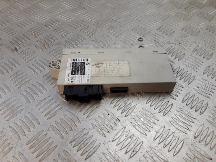 Gebruikte Computer Body Control BMW 5 serie (E60) 525d 24V Prijs € 50,00 Margeregeling aangeboden door Bentie's autodemontage