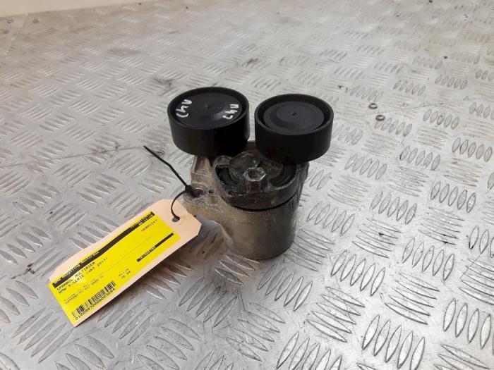 Gebruikte Spanrol Multiriem BMW 5 serie (F10) 518d 16V Prijs € 75,00 Margeregeling aangeboden door Bentie's autodemontage