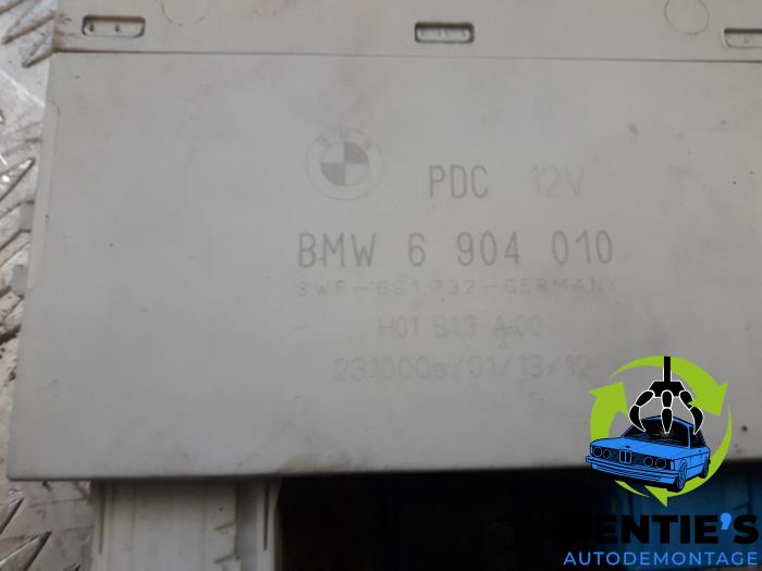 PDC Module van een BMW 5 serie Touring (E39) 528i 24V 1998