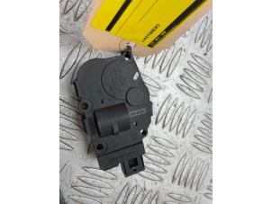 Gebruikte Kachelklep Motor BMW 3 serie (E90) 318d 16V Prijs € 15,00 Margeregeling aangeboden door Bentie's autodemontage