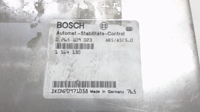 ABS Computer van een BMW 5 serie (E39) 523i 24V 1997