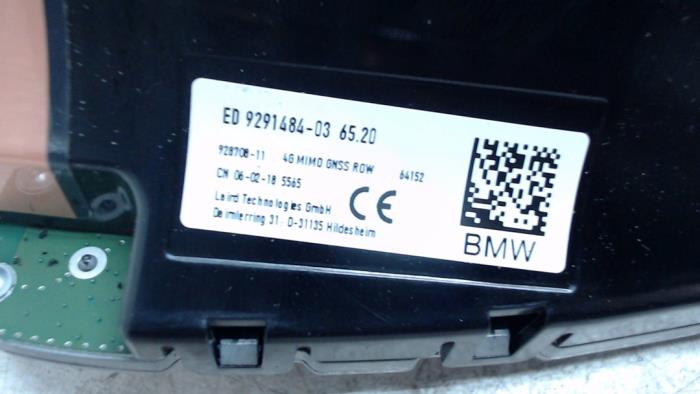 Antenne (diversen) van een BMW 5 serie Touring (G31) 520i 2.0 TwinPower Turbo 16V 2018