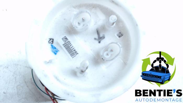 Tank element Pomp van een BMW X1 (E84) sDrive 20i 2.0 16V Twin Power Turbo 2011