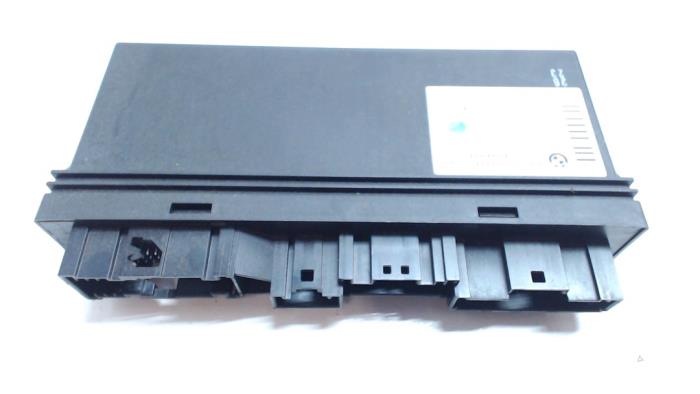 Gebruikte Bodycontrol Module BMW 5 serie (E60) 530i 24V Prijs € 75,00 Margeregeling aangeboden door Bentie's autodemontage