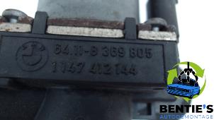 Diversen van een BMW 3 serie (E46/4) 316i 2001