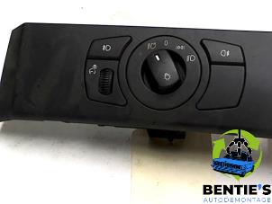 Gebruikte Licht Schakelaar BMW 5 serie (E60) 530d 24V Prijs € 25,00 Margeregeling aangeboden door Bentie's autodemontage
