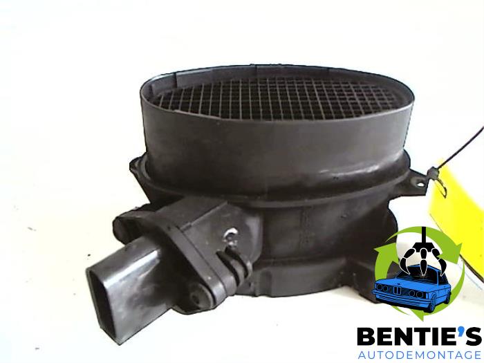 Gebruikte Luchthoeveelheidsmeter BMW 3 serie (E46/4) 320d 16V Prijs € 40,00 Margeregeling aangeboden door Bentie's autodemontage