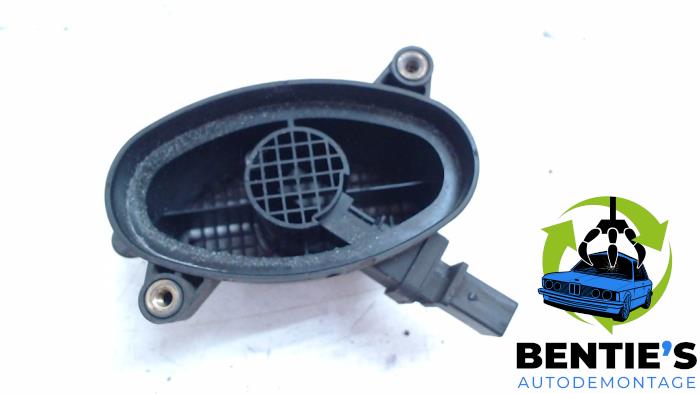 Gebruikte Luchthoeveelheidsmeter BMW 3 serie Touring (E91) 320d 16V Edition Fleet Prijs € 35,00 Margeregeling aangeboden door Bentie's autodemontage