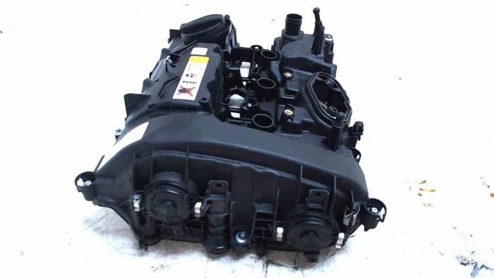 Kleppendeksel van een BMW 1 serie (F20) 118i 1.5 TwinPower 12V 2018