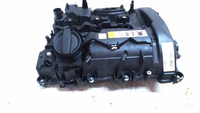 Kleppendeksel van een BMW 1 serie (F20) 118i 1.5 TwinPower 12V 2018