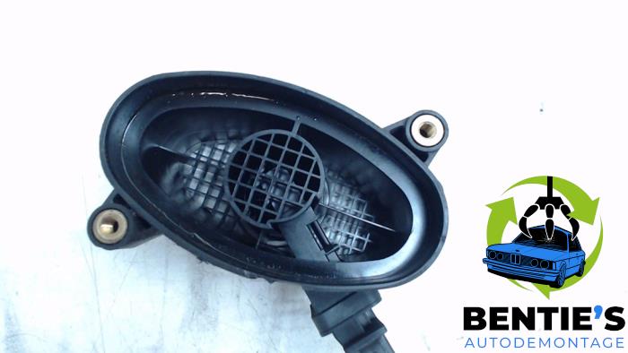 Luchthoeveelheidsmeter van een BMW 1 serie (E87/87N) 118d 16V 2005