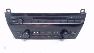 Gebruikte Radiobedienings paneel BMW 7 serie (F01/02/03/04) 740d 24V Prijs € 295,00 Margeregeling aangeboden door Bentie's autodemontage