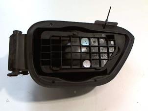 Gebruikte Tank Klep BMW 3 serie (E93) 335i 24V Prijs € 20,00 Margeregeling aangeboden door Bentie's autodemontage