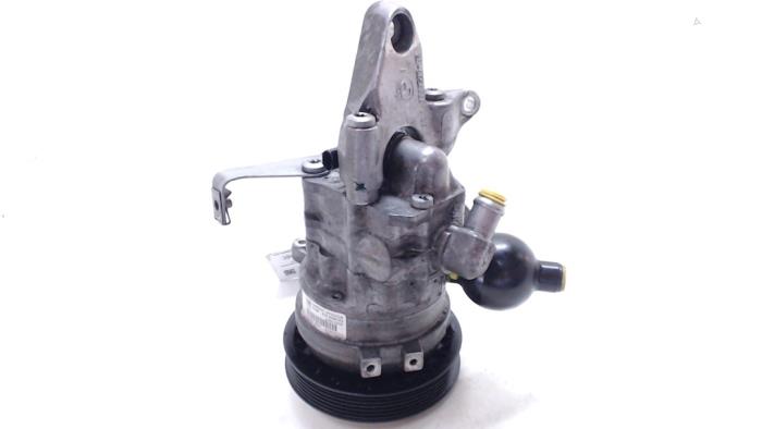 Gebruikte Pomp Servo BMW 5 serie Touring (E61) 530d 24V Prijs € 150,00 Margeregeling aangeboden door Bentie's autodemontage