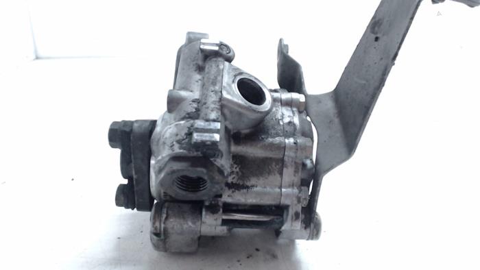 Gebruikte Pomp Servo BMW X5 (E53) 3.0d 24V Prijs € 65,00 Margeregeling aangeboden door Bentie's autodemontage