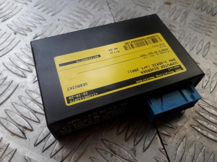 Gebruikte Computer Diversen BMW 3 serie (E46/4) 316i Prijs € 40,00 Margeregeling aangeboden door Bentie's autodemontage