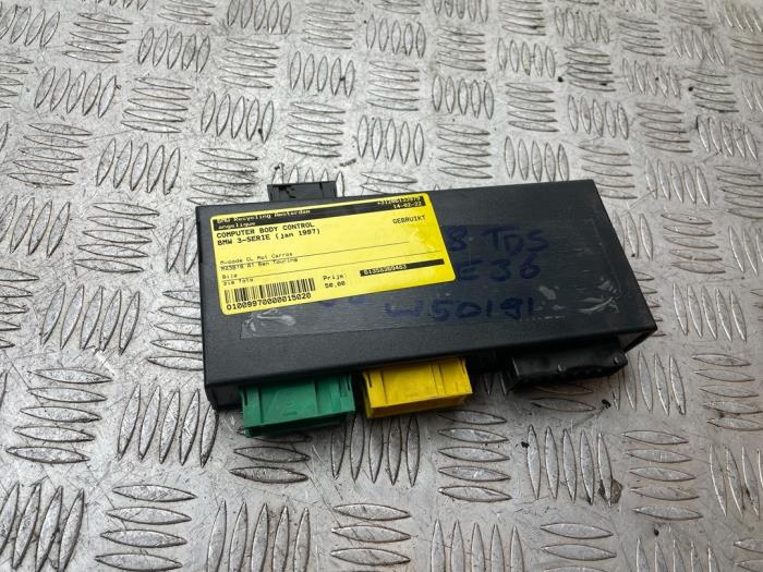 Gebruikte Module Bodycontrol BMW 3 serie Touring (E36/3) 318i Prijs € 25,00 Margeregeling aangeboden door Bentie's autodemontage