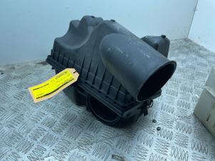 Gebruikte Luchtfilterhuis BMW 5 serie Touring (E61) 523i 24V Prijs € 25,00 Margeregeling aangeboden door Bentie's autodemontage