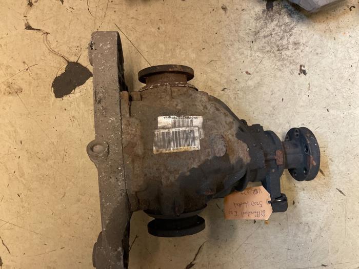 Gebruikte Cardanklok achter BMW 5 serie (E39) 520d 16V Prijs € 150,00 Margeregeling aangeboden door Bentie's autodemontage