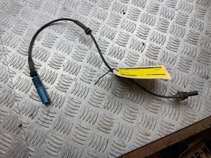 Gebruikte ABS Sensor BMW 6 serie (E63) 635d 24V Prijs € 19,00 Margeregeling aangeboden door Bentie's autodemontage