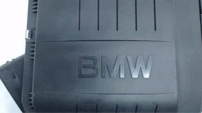 Luchtfilterhuis van een BMW 3 serie (E92) 335i 24V 2006
