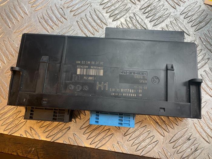 Gebruikte Computer Body Control BMW 3 serie (E90) 330i 24V Prijs € 45,00 Margeregeling aangeboden door Bentie's autodemontage