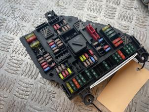 Gebruikte Zekeringkast BMW X3 (F25) xDrive20d 16V Prijs € 50,00 Margeregeling aangeboden door Bentie's autodemontage