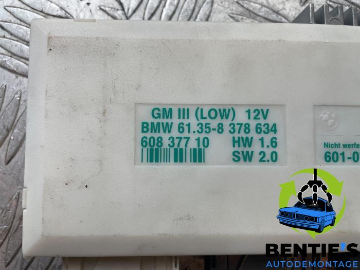 BCM van een BMW 5 serie (E39) 520i 24V 1998