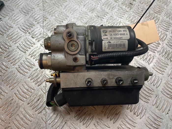 Gebruikte ABS Pomp BMW 3 serie Touring (E36/3) 328i 24V Prijs € 250,00 Margeregeling aangeboden door Bentie's autodemontage