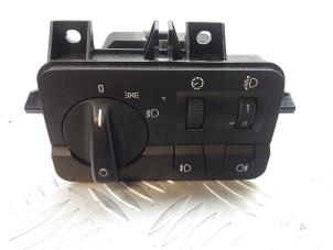 Gebruikte Licht Schakelaar BMW 3 serie Touring (E46/3) 320i 24V Prijs € 25,00 Margeregeling aangeboden door Bentie's autodemontage