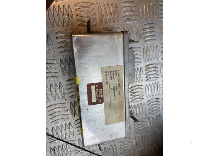 ABS Computer van een BMW 6 serie (E24) 628 CSi 1984