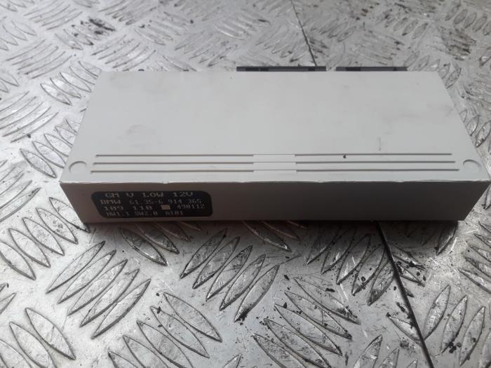 Gebruikte Module Bodycontrol BMW 3 serie (E46/4) 316i Prijs € 50,00 Margeregeling aangeboden door Bentie's autodemontage