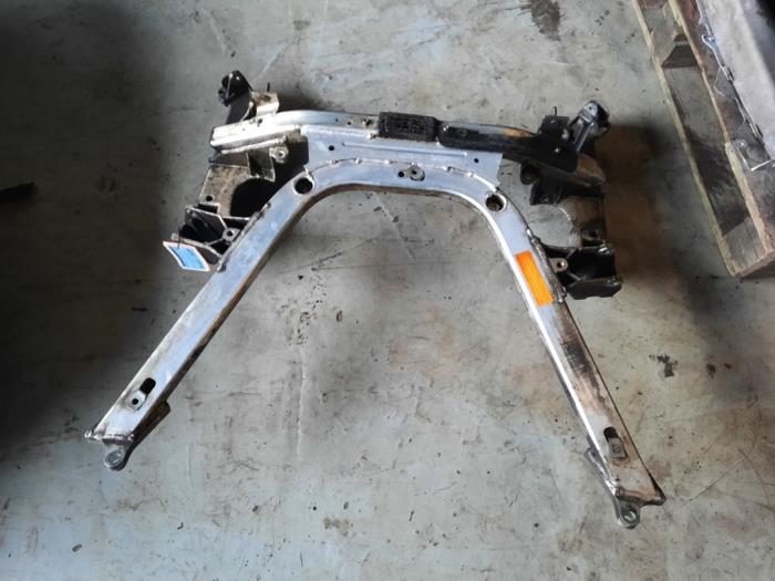Gebruikte Subframe BMW 7 serie (E65/E66/E67) 735i,Li 3.6 V8 32V Prijs € 150,00 Margeregeling aangeboden door Bentie's autodemontage