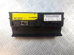 Gebruikte Climatronic Paneel BMW 3 serie (E90) 325i 24V Prijs € 50,00 Margeregeling aangeboden door Bentie's autodemontage