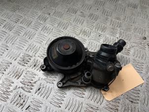 Gebruikte Waterpomp BMW 3 serie (E90) 320d 16V Prijs € 49,00 Margeregeling aangeboden door Bentie's autodemontage